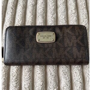 Michael Kors Signature Logo Zip Around Continental Wallet Brown Gold  Hardware